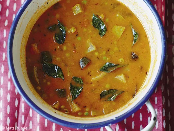 Aromatic vegetable and lentil soup (Sambar)