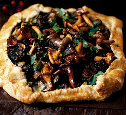 Artichoke and wild mushroom pie