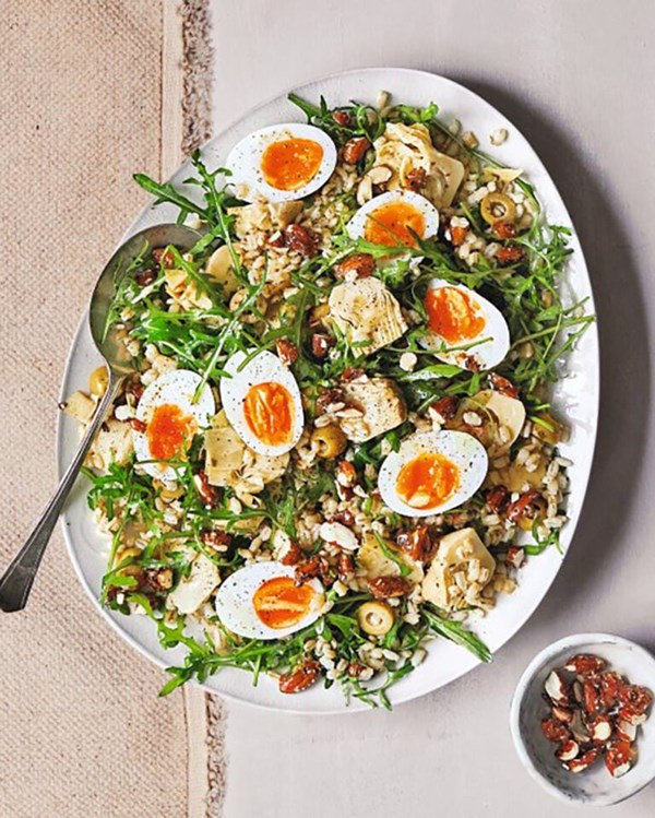 Artichoke, barley and soft-boiled eggs 
