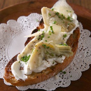 Artichoke crostini