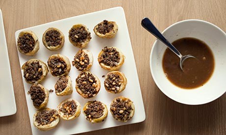 Artichoke hearts stuffed with mincemeat and pine nuts