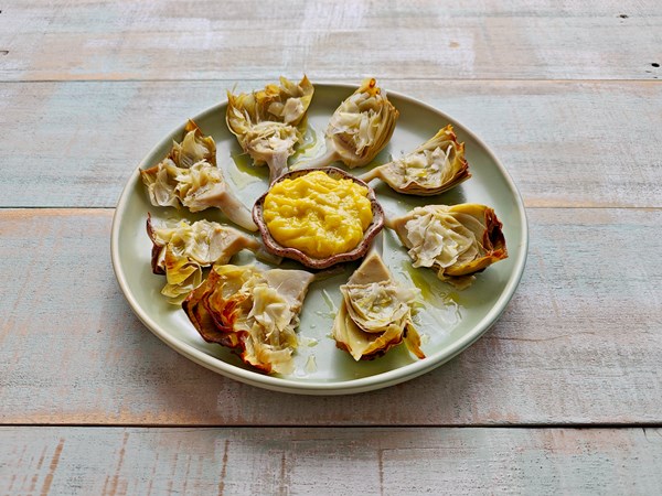 Artichokes cooked in oil (Artichauts barigoule)