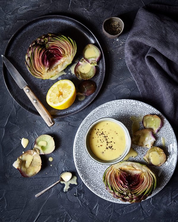 Artichokes with anchovy dressing