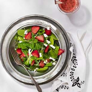 Arugula & feta salad with strawberry vinaigrette