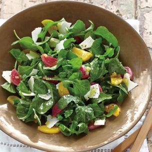 Arugula & pickled beet salad