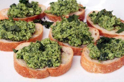 Arugula and fava-bean crostini