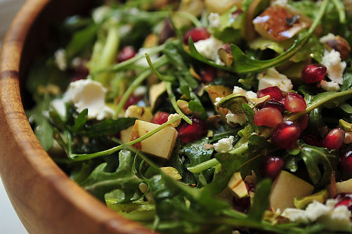 Arugula, pear and goat cheese salad with pomegranate vinaigrette