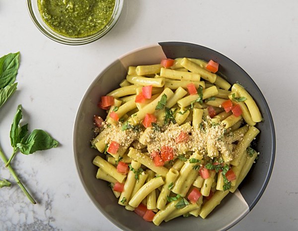 Arugula pesto mac uncheese 