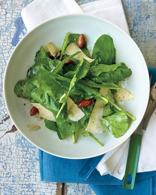 Arugula salad with almonds and Parmesan