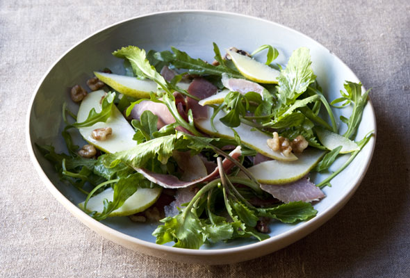 Arugula salad with country ham, pears, and honey vinaigrette