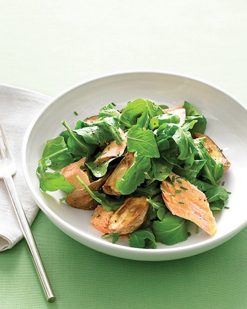 Arugula with roasted salmon and new potatoes