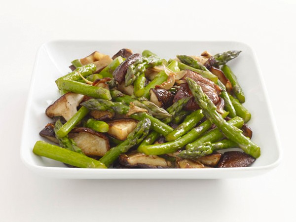 Asian asparagus and mushrooms