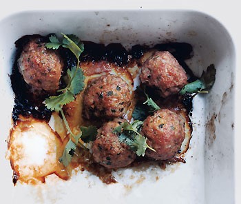 Asian meatballs with sesame lime dipping sauce