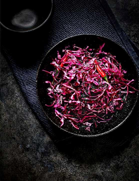 Asian pickled red cabbage
