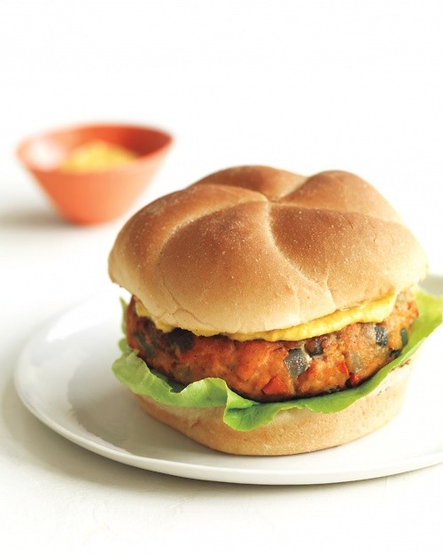 Asian-style salmon burgers