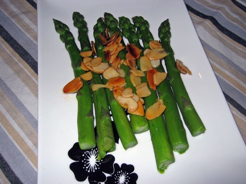 Asparagus amandine