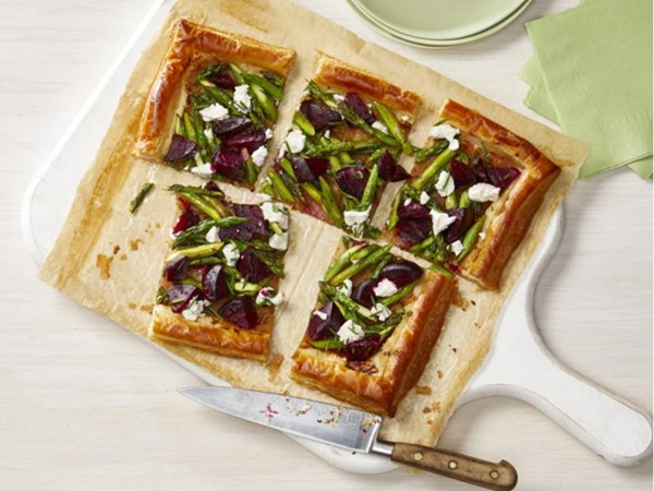 Asparagus and beet tart