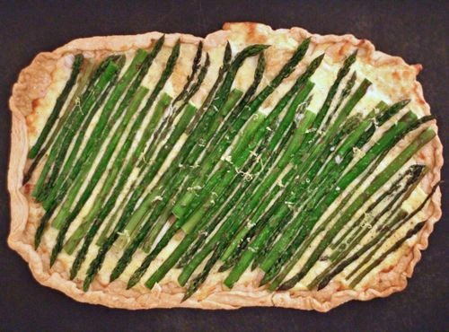 Asparagus and cheese tart