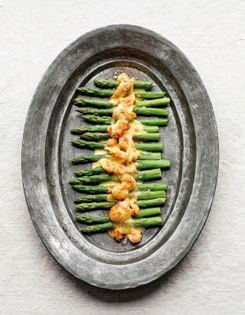 Asparagus and crawfish with glazed Hollandaise