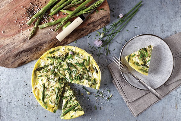 Asparagus and goat cheese frittata