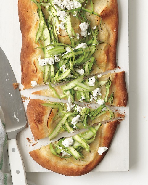 Asparagus-and-potato flatbread