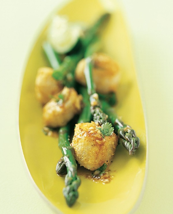 Asparagus and scallops