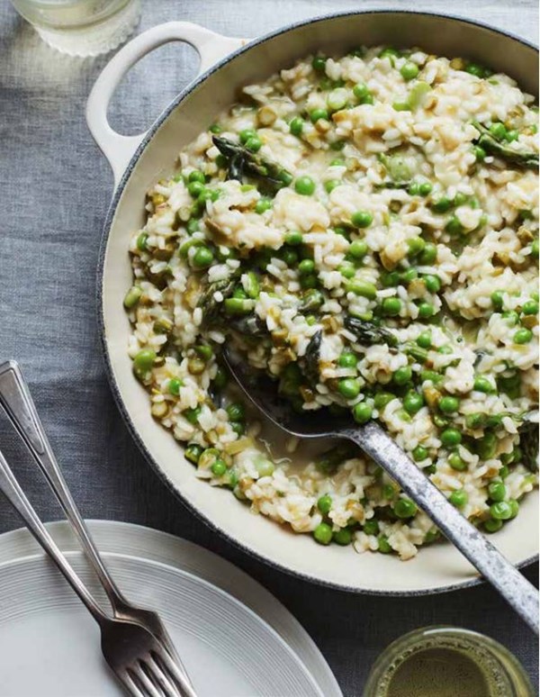 Asparagus, broad bean, pea and leek risotto (Risotto primavera alle verdure di stagione)