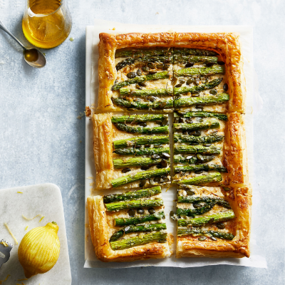 Asparagus, cheese & pumpkin seed tart