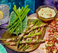 Asparagus dippers with pea & mint dip