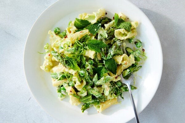 Asparagus-feta pasta