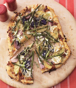 Asparagus, fingerling potato, and goat cheese pizza 