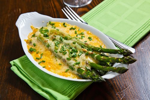 Asparagus gratin