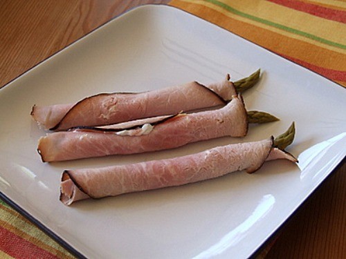 Asparagus-ham roll ups