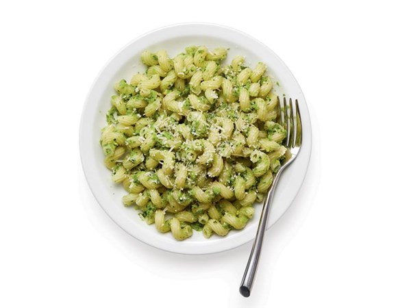 Asparagus pesto pasta 