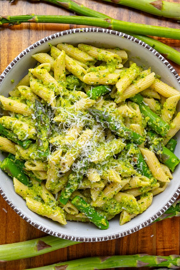 Asparagus pesto pasta