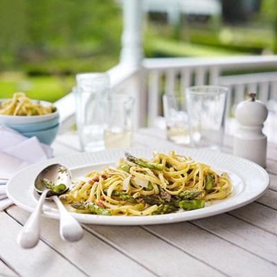 Asparagus, pine nut & pesto pasta