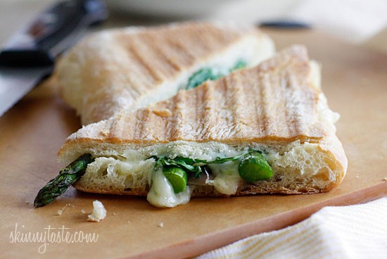 Asparagus prosciutto panini with garlic mayonnaise