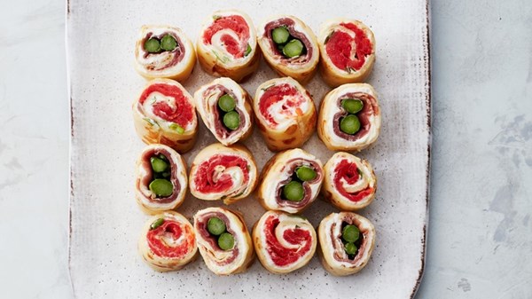 Asparagus-prosciutto roll-ups