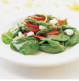 Asparagus, red pepper, and spinach salad with goat cheese
