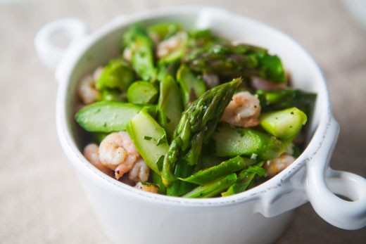 Asparagus salad with shrimp