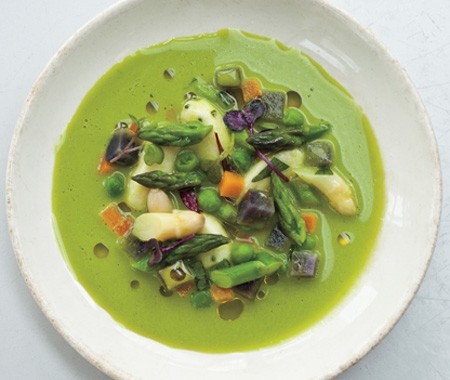 Asparagus soup with goat cheese dumplings