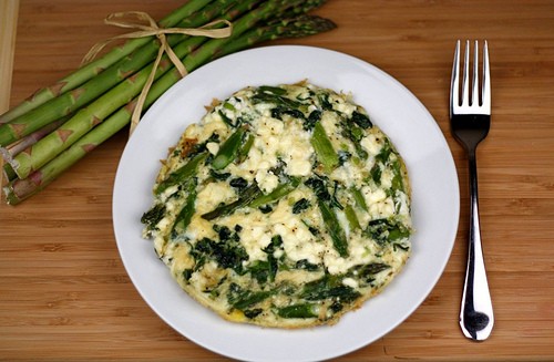 Asparagus, spinach, and feta cheese frittata 