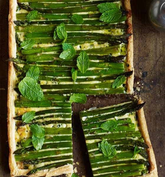 Asparagus, spring onion and mint tart