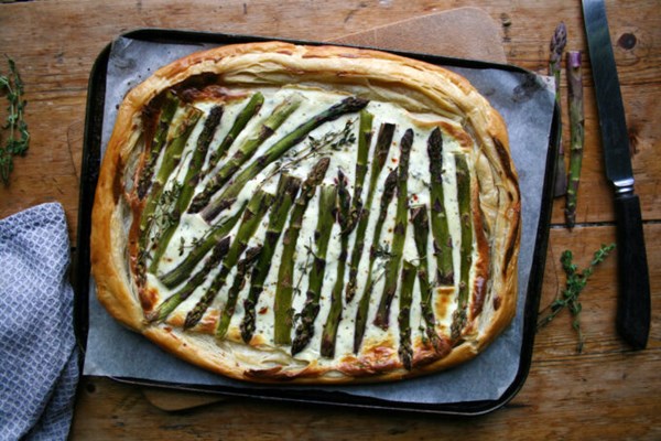 Asparagus tart