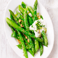 Asparagus with almond and mint sauce