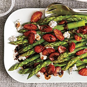 Asparagus with balsamic tomatoes