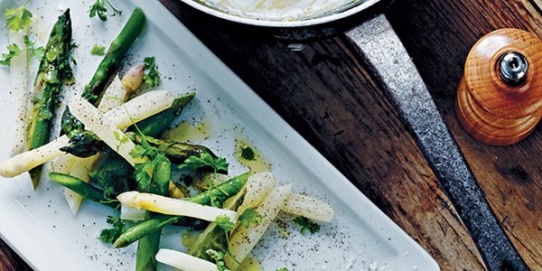 Asparagus with chervil mousseline