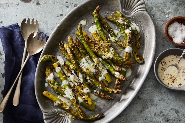 Asparagus with lemon-pepper marinade