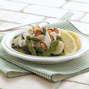 Asparagus with lemon sauce