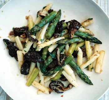 Asparagus with morels and tarragon
